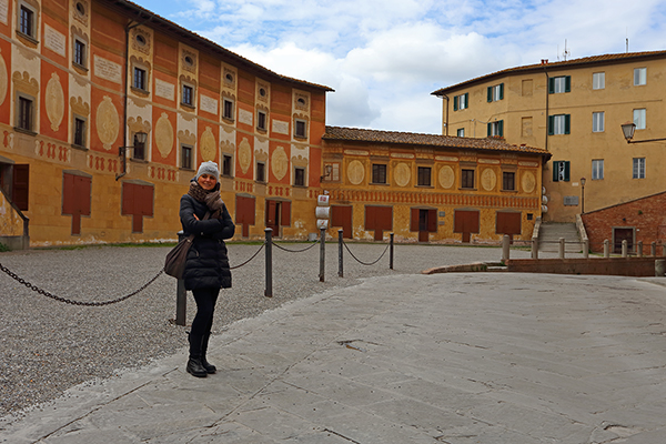 Serenella professional touristic guide in San Miniato Pisa Firenze